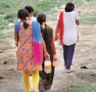 Hassle free movement slowed down | हागणदारीमुक्त चळवळ मंदावली