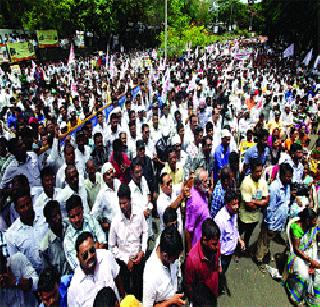 Slogan 'CIDCO Removal' project projector | प्रकल्पग्रस्तांचा ‘सिडको हटाव’चा नारा Slogan 'CIDCO Removal' project projector | प्रकल्पग्रस्तांचा ‘सिडको हटाव’चा नारा