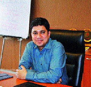 90 percent of the buses will be on the way | महिन्यात ९० टक्के बस मार्गावर येतील 90 percent of the buses will be on the way | महिन्यात ९० टक्के बस मार्गावर येतील