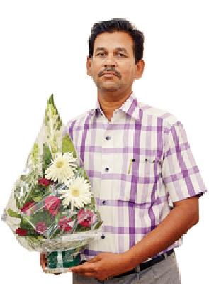 'Mathematics' matching the life of the students! | विद्यार्थ्यांच्या आयुष्याचे ‘गणित’ जुळविणारे सर !