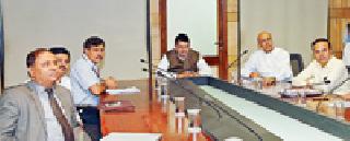 Chief Minister of Delhi for Nagpur Metro Rail | नागपूर मेट्रो रेल्वेसाठी मुख्यमंत्री दिल्लीत