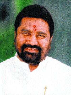 Parliament Gram Adaptive Scheme: Notices to Dindori entrepreneurs | संसद ग्राम दत्तक योजना : दिंडोरीच्या उद्योजकांना बजावणार नोटिसा Parliament Gram Adaptive Scheme: Notices to Dindori entrepreneurs | संसद ग्राम दत्तक योजना : दिंडोरीच्या उद्योजकांना बजावणार नोटिसा