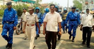 The Wani, the Rapid Action Force, arrived in the white section subdivision | वणी, पांढरकवडा उपविभागात पोहोचले रॅपीड अ‍ॅक्शन फोर्स