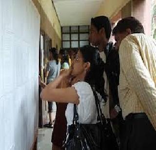 Khatriya education system is very difficult to score | गुणांच्या खैरातीनं शिक्षण व्यवस्थेचा बट्ट्याबोळ