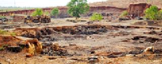 Now the target of the District Collector of the hill station | आता डोंगर पोखरणारे जिल्हाधिकाऱ्यांचे टार्गेट