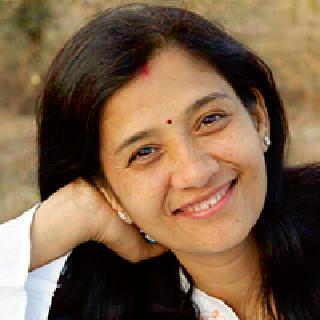 Banda Godbole won the Natya Parishad Award | सीमा गोडबोले यांना नाट्य परिषदेचा पुरस्कार