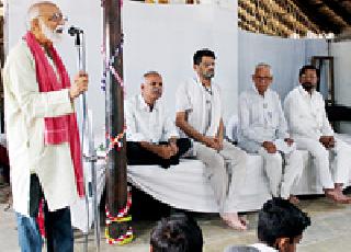 Rebellious results for students due to religious intrigue | धार्मिक दुराग्रहामुळे विद्यार्थ्यांवर विपरित परिणाम