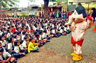 We came to the school | शाळेला आलो आम्ही We came to the school | शाळेला आलो आम्ही