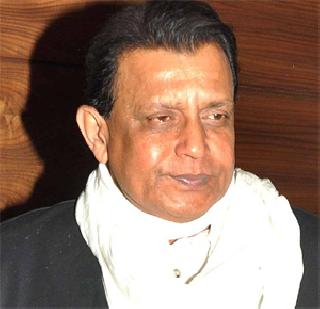 Mithun Chakravarty kept the word | मिथुन चक्रवर्र्तींनी शब्द पाळला Mithun Chakravarty kept the word | मिथुन चक्रवर्र्तींनी शब्द पाळला
