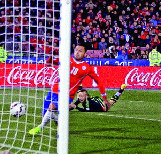 Mexico's match in the exciting match | रोमांचक सामन्यात मेक्सिकोची बरोबरी Mexico's match in the exciting match | रोमांचक सामन्यात मेक्सिकोची बरोबरी