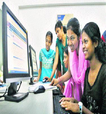 The first list of students waiting for now | विद्यार्थ्यांना आता प्रतीक्षा पहिल्या यादीची The first list of students waiting for now | विद्यार्थ्यांना आता प्रतीक्षा पहिल्या यादीची