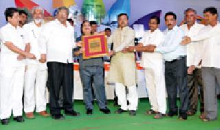 Bhandara district tops in cooperative sector | सहकार क्षेत्रात भंडारा जिल्हा अव्वल Bhandara district tops in cooperative sector | सहकार क्षेत्रात भंडारा जिल्हा अव्वल