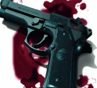 Due to the 'DJ' tablets that did not play the favorite song | आवडतं गाणं वाजवलं नाही म्हणून 'डीजे'ला घातल्या गोळ्या Due to the 'DJ' tablets that did not play the favorite song | आवडतं गाणं वाजवलं नाही म्हणून 'डीजे'ला घातल्या गोळ्या