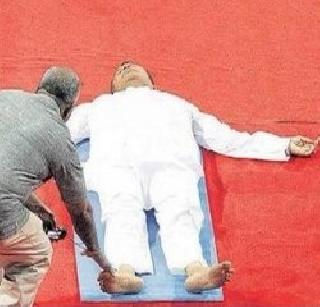 Suresh Prabhu's 'Suddrishna' stole the social media | सुरेश प्रभूंची 'निद्रासना'ची सोशल मिडीयावर खिल्ली Suresh Prabhu's 'Suddrishna' stole the social media | सुरेश प्रभूंची 'निद्रासना'ची सोशल मिडीयावर खिल्ली