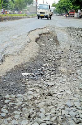 The first rain in the rain: the polling of the municipality | पहिल्याच पावसात दाणादाण : मनपाची पोलखोल