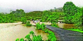 Resent: School closed with two alternate streets in Ghoti | संताप : घोटीतील पर्यायी रस्त्यासह शाळा दोन दिवसांपासून बंद