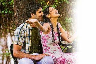 The magic of non-color rain | रंग नसलेल्या पावसाची जादू The magic of non-color rain | रंग नसलेल्या पावसाची जादू