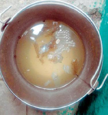 Groundwater supply from Benoda Gram Panchayat | बेनोडा ग्रामपंचायतीकडून गढूळ पाण्याचा पुरवठा Groundwater supply from Benoda Gram Panchayat | बेनोडा ग्रामपंचायतीकडून गढूळ पाण्याचा पुरवठा