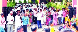 Average voter turnout of 90 percent: Maverick district social welfare co-operative society dominates | सरासरी ९० टक्के मतदान : मविप्रच्या जिल्हा समाजसेवक सहकारी सोसायटीवर वर्चस्व