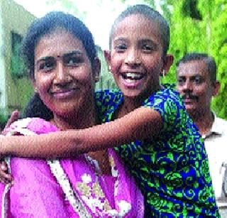 The missing girl was found in Kamot | कामोठ्यातील बेपत्ता मुलगी सापडली The missing girl was found in Kamot | कामोठ्यातील बेपत्ता मुलगी सापडली