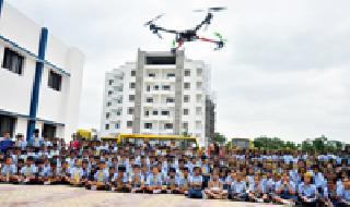 Aam Aadmi Party's Aam Aadmi Party | संस्कारांचे मोती : अमरावतीच्या शाळांमध्ये ‘एअर शो’ची धूम Aam Aadmi Party's Aam Aadmi Party | संस्कारांचे मोती : अमरावतीच्या शाळांमध्ये ‘एअर शो’ची धूम