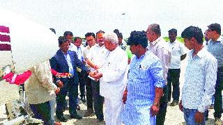 Srinivas Airlines's flight test | श्रीनिवास एअरलाइन्सच्या विमानसेवेची चाचणी Srinivas Airlines's flight test | श्रीनिवास एअरलाइन्सच्या विमानसेवेची चाचणी