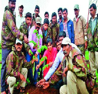 Sinhagarh in 'Swachh Bharat Abhiyan' | ‘स्वच्छ भारत अभियाना’त सिंहगड