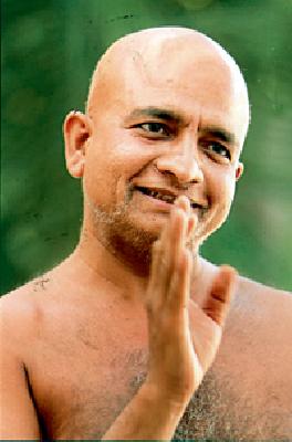 Birthday ceremony of Munishri Prasannasagar Maharaj | मुनीश्री प्रसन्नसागर महाराज यांचा जन्मदिन सोहळा