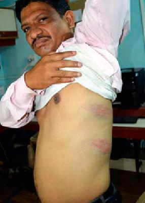 Pole shot in the air | बचावाकरिता ठाणेदाराने झाडली हवेत गोळी