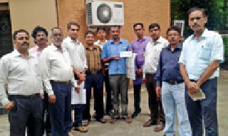 Manusaki's hand came forward to save Bhavsa | भावेशला जगविण्यासाठी पुढे आला माणुसकीचा हात