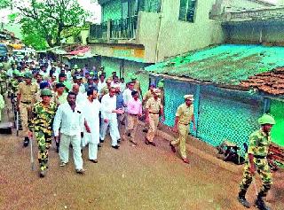 Make a judicial inquiry into riots | दंगलीची न्यायालयीन चौकशी करा Make a judicial inquiry into riots | दंगलीची न्यायालयीन चौकशी करा