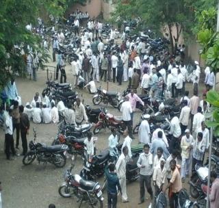 Rain of applications for candidature | उमेदवारी अर्जांचा पाऊस