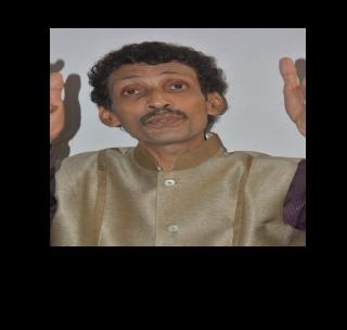 Poem poet | शब्दांची आनंदयात्रा घडवणारा कवी..