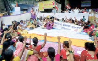 Movement against the MLA's house | दारूबंदीसाठी आमदारांच्या घरासमोर आंदोलन करणार Movement against the MLA's house | दारूबंदीसाठी आमदारांच्या घरासमोर आंदोलन करणार