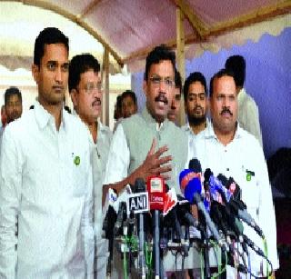 Do not fall prey to printer pressure | मुद्रकांच्या दबावाला बळी पडणार नाही