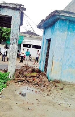 There is no possibility of a severe earthquake in the district | जिल्ह्यात तीव्र भूकंपाची शक्यता नाहीच