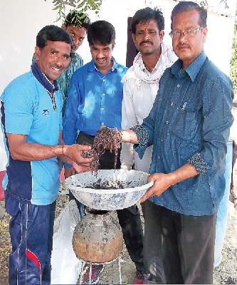 Kajrami lajiravicha! | कजर्माफी लाजिरवाणीच!