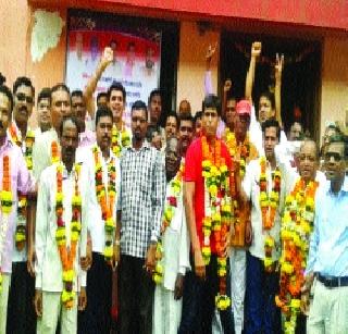 Peking on PEN Bazar Samiti | पेण बाजार समितीवर शेकाप