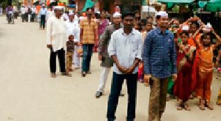 Aheri Vithu Naamachar alarm | अहेरीत विठू नामाचा गजर