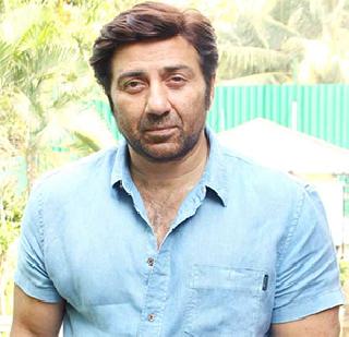 Sunny plays the role of Don | सनी ‘डॉन’च्या भूमिकेत Sunny plays the role of Don | सनी ‘डॉन’च्या भूमिकेत