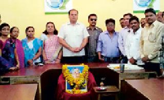 Former President Abdul Kalam respected | माजी राष्ट्रपती अब्दुल कलाम यांना आदरांजली