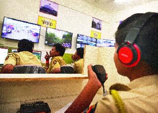 CCTV control room will open after 'thumb' | ‘थम्ब’ केल्यानंतर उघडणार सीसीटीव्ही नियंत्रण कक्षाचा दरवाजा !