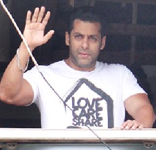 She came to India from Pakistan for a visit to Bajrangi Bhaijaan | बजरंगी भाईजानच्या भेटीसाठी 'ती' पाकमधून भारतात आली She came to India from Pakistan for a visit to Bajrangi Bhaijaan | बजरंगी भाईजानच्या भेटीसाठी 'ती' पाकमधून भारतात आली