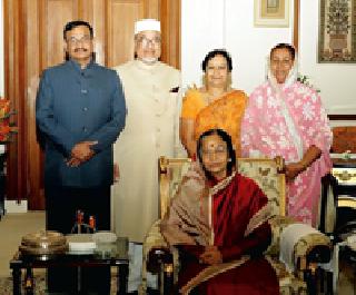 This is a unique bond of friendship | हा मैत्रीचा अनोखा बंध