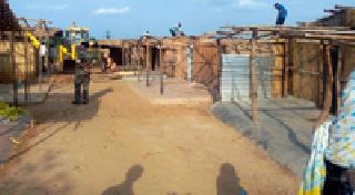 Varangana settlement deleted | वारांगणा वस्ती हटवली Varangana settlement deleted | वारांगणा वस्ती हटवली