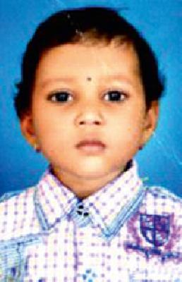 Death of Mom | वाढदिवशीच चिमुकलीचा वरणाच्या गंजात पडून मृत्यू