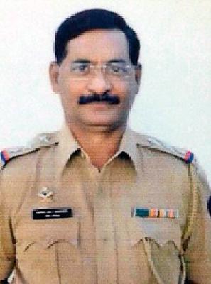 The story of the ridiculous Thane Sadar issue is discussed | लाचखोर ठाणेदाराच्या सुरस कथा नागरिकांच्या चर्चेचा विषय