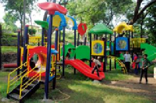 Let's enjoy this | चला आनंद लुटू या : Let's enjoy this | चला आनंद लुटू या :