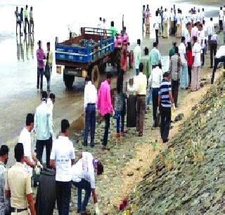 Sea coast cleaning | समुद्र किनाऱ्याची सफाई