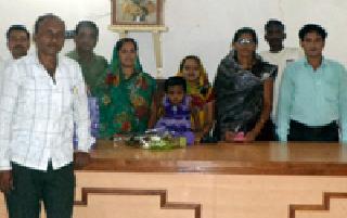 The choice of Sarpanch-sub-Panchayats is peaceful | सरपंच-उपसरपंचांची निवड शांततेत The choice of Sarpanch-sub-Panchayats is peaceful | सरपंच-उपसरपंचांची निवड शांततेत